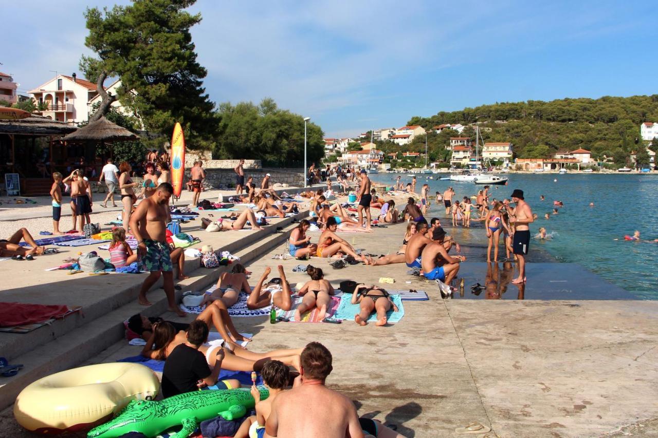 Apartments And Rooms By The Sea Tisno, Murter - 5128 Экстерьер фото