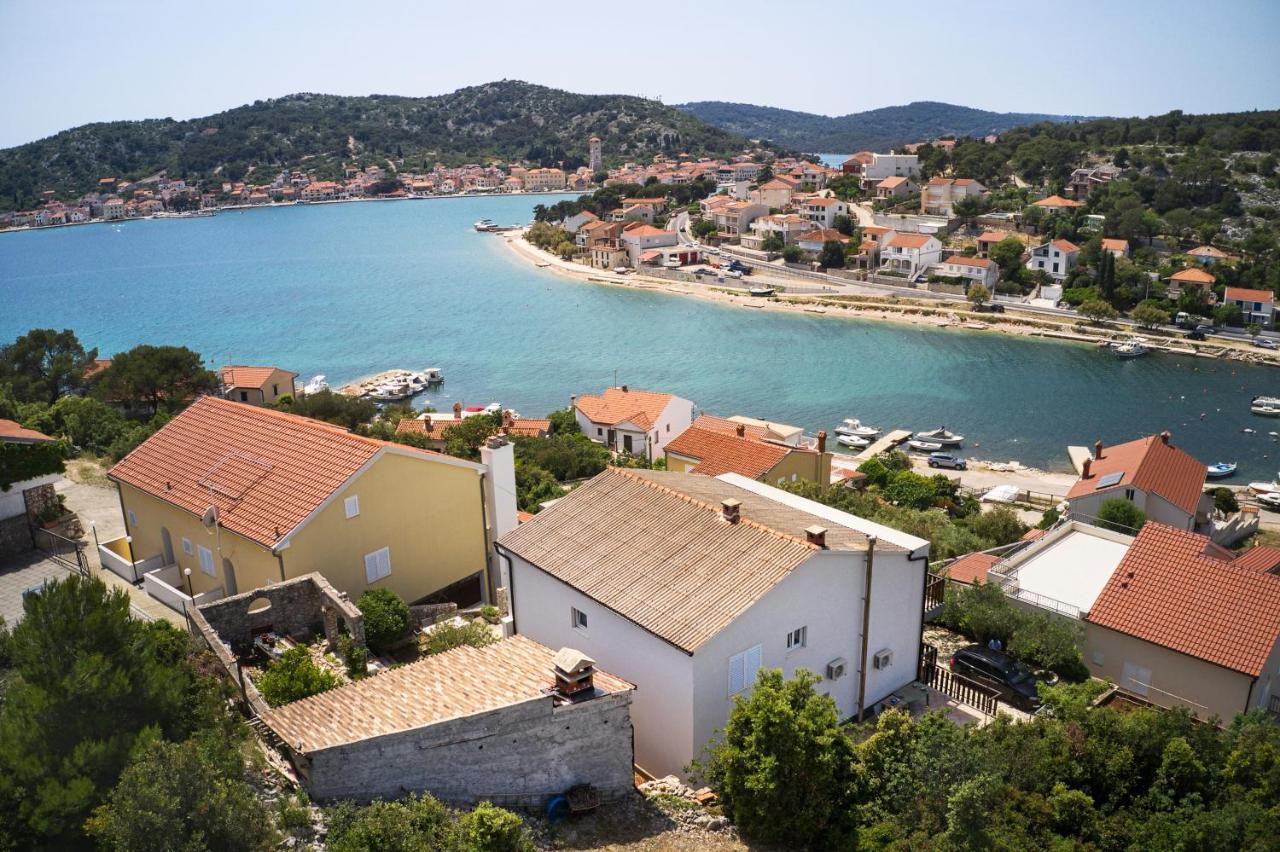 Apartments And Rooms By The Sea Tisno, Murter - 5128 Экстерьер фото