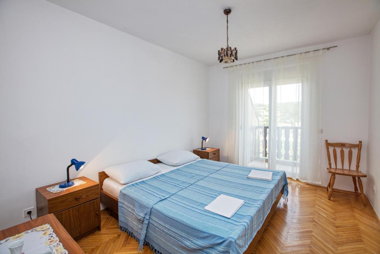 Apartments And Rooms By The Sea Tisno, Murter - 5128 Экстерьер фото